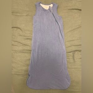 Medium 1.0 TOG Kyte Baby sleepsack, haze color